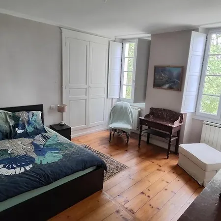 Maison De *